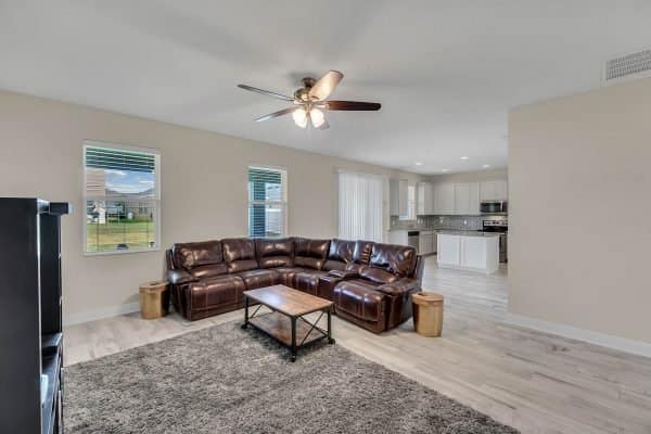 3143-Hardwood-Hammock-Drive-Orlando-FL-32824-08-600x400-1