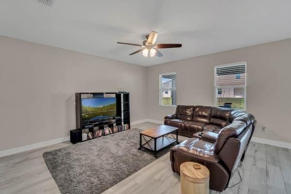 3143-Hardwood-Hammock-Drive-Orlando-FL-32824-09-600x400-1