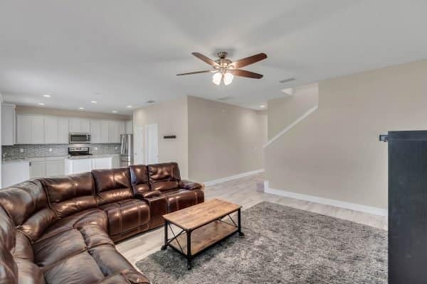 3143-Hardwood-Hammock-Drive-Orlando-FL-32824-11-600x400-1