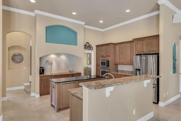 319-Woodlawn-Cemetery-Rd-Gotha-FL-34734-11-Kitchen-600x400-1