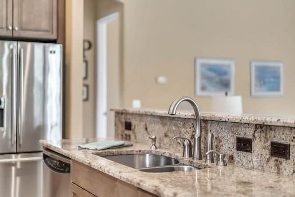 319-Woodlawn-Cemetery-Rd-Gotha-FL-34734-16-Kitchen-600x400-1