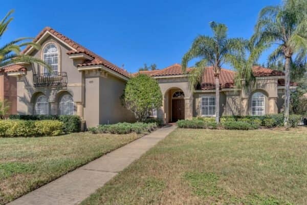 4811-Keeneland-Cir-Orlando-FL-32819-02-900x600-1-600x400