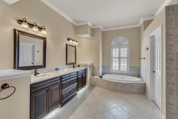 4811-Keeneland-Cir-Orlando-FL-32819-10-600x400-1