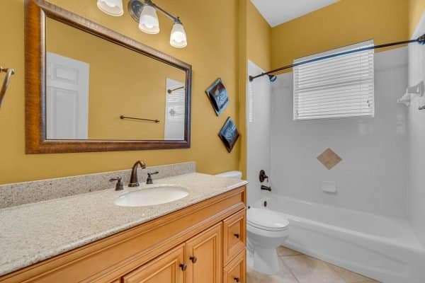 4811-Keeneland-Cir-Orlando-FL-32819-14-600x400-1