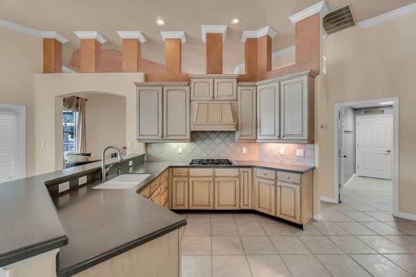 4811-Keeneland-Cir-Orlando-FL-32819-24-600x400-1