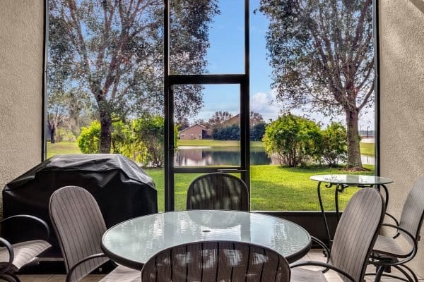 10626-Golden-Cypress-Ct-Orlando-FL-32836-22-Lanai-600x400-1