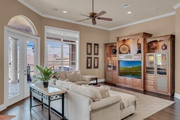 5424-Water-Creek-Dr-Windermere-FL-34786-27-Family-Room-600x400-1