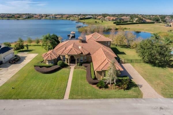 5424-Water-Creek-Dr-Windermere-FL-34786-64-Aerial-768x576-1-600x400