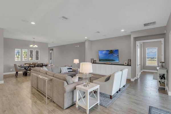 7407-Pomelo-Grove-Dr-Winter-Garden-FL-34787-12-Family-Room-600x400-1