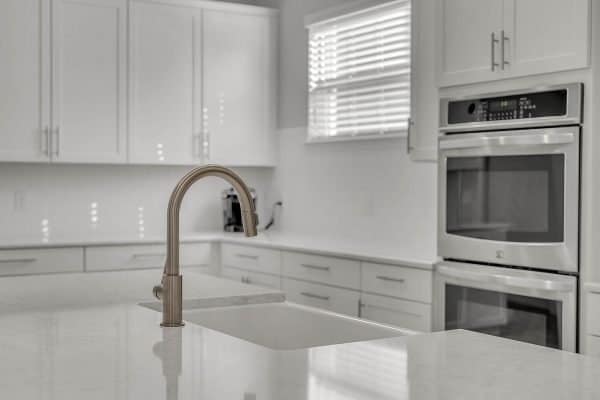 7407-Pomelo-Grove-Dr-Winter-Garden-FL-34787-16-Kitchen-600x400-1