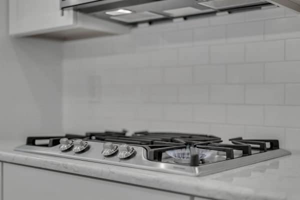 7407-Pomelo-Grove-Dr-Winter-Garden-FL-34787-17-Kitchen-600x400-1