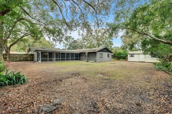 215-Valencia-Shores-Dr-Winter-Garden-FL-34787-28-600x400-1