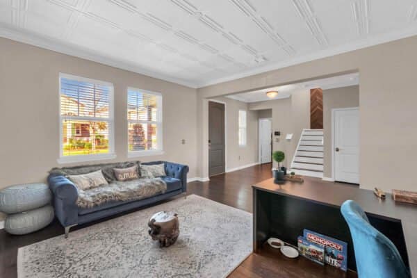 8007-Rail-Street-Winter-Garden-FL-34787-08-Living-Room-600x400