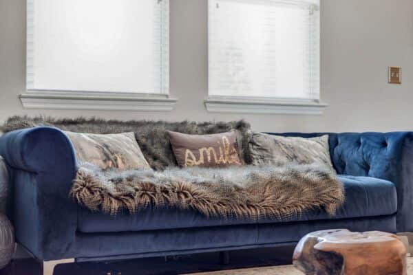 8007-Rail-Street-Winter-Garden-FL-34787-09-Living-Room-600x400