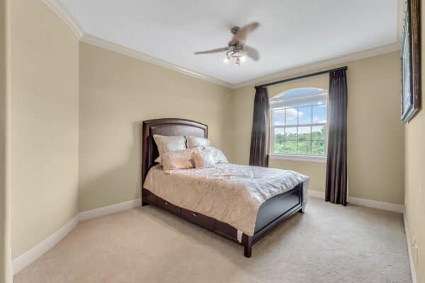 1837-Lake-Roberts-Ct-Windermere-FL-34786-34-Bedroom-600x400