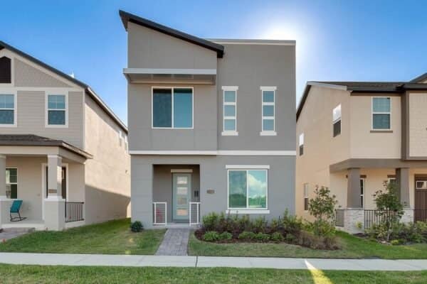 2333-Standing-Rock-Cir-Oakland-FL-34787-01-Front-768x512-1-600x400