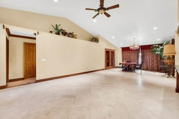 2636-Clementon-Park-Ct-Orlando-FL-32835-11-Family-Room-600x400-1 2636-Clementon-Park-Ct-Orlando-FL-32835-11-Family-Room-600x400-1