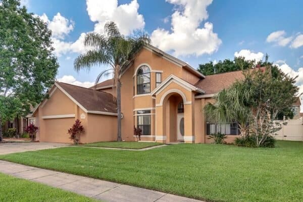 12847-sharp-shined-street-orlando-fl-32837-02-768x513-1-600x400