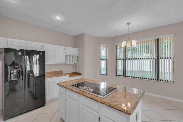 12847-sharp-shined-street-orlando-fl-32837-31-600x400-1