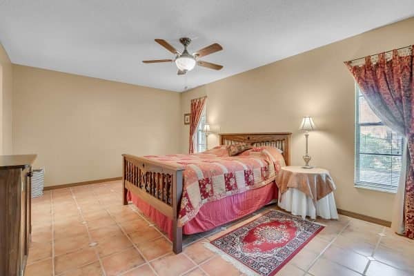 1584-starfish-st-kissimmee-fl-34744-06-600x400-1