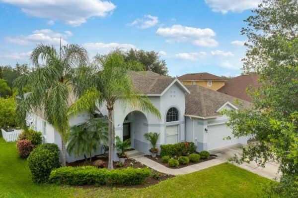 4230-flora-vista-dr-orlando-fl-32837-02-768x512-1-600x400