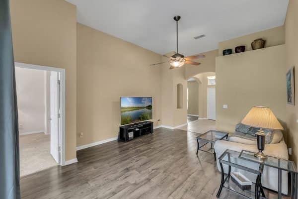 14018-eylewood-drive-winter-garden-fl-34787-18-600x400-1 14018-eylewood-drive-winter-garden-fl-34787-18-600x400-1