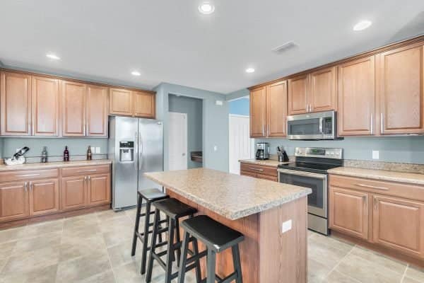 160-cabrillo-drive-groveland-fl-34736-26-600x400-1