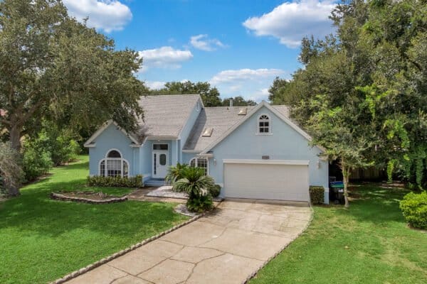 7838-rollingridge-court-orlando-fl-32835-03-scaled-600x400