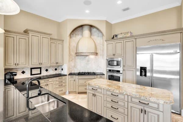 5245-tildens-grove-boulevard-windermere-fl-34786-40-scaled-600x400