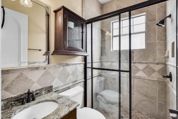 5245-tildens-grove-boulevard-windermere-fl-34786-43-scaled-600x400