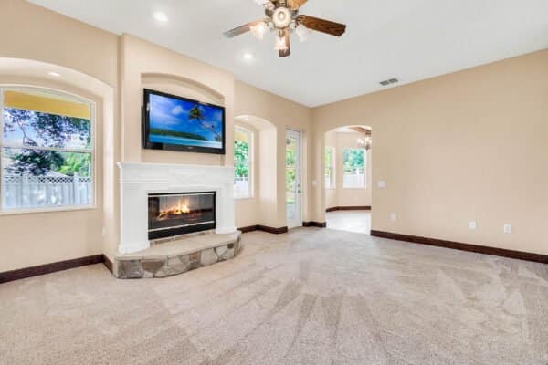 1063-sadie-lane-winter-garden-fl-34787-23-scaled-600x400