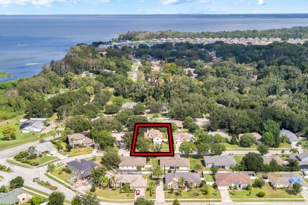 1063-sadie-lane-winter-garden-fl-34787-49-edit-scaled-600x400