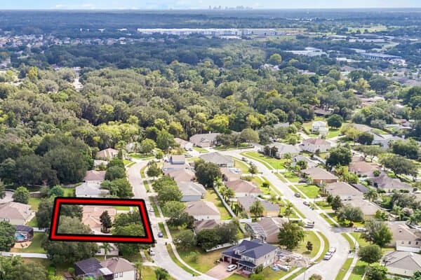 1063-sadie-lane-winter-garden-fl-34787-51-edit-scaled-600x400