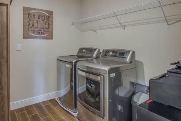 10175-shallow-water-dr-winter-garden-fl-34787-25-scaled-600x400