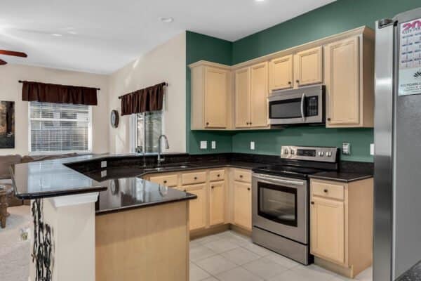 2512-sweet-oak-street-ocoee-fl-34761-29-scaled-600x400