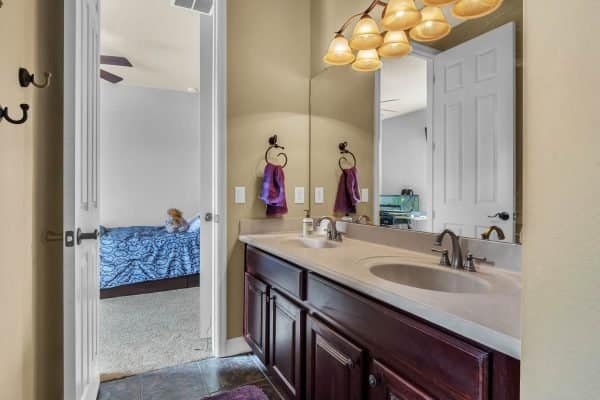 13814-bluebird-park-road-windermere-fl-34786-27-scaled-600x400-2 13814-bluebird-park-road-windermere-fl-34786-27-scaled-600x400-2