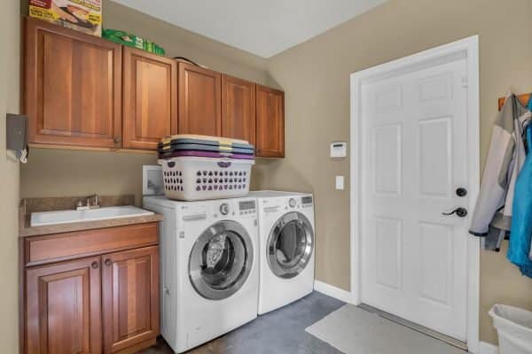 13814-bluebird-park-road-windermere-fl-34786-44-scaled-600x400-1 13814-bluebird-park-road-windermere-fl-34786-44-scaled-600x400-1