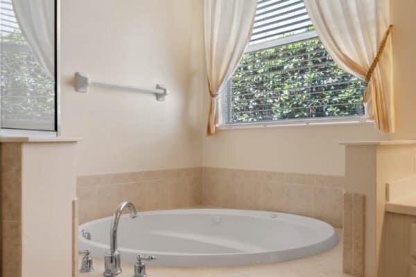 15061-spinnaker-cove-lane-winter-garden-fl-34787-13-scaled-600x400 15061-spinnaker-cove-lane-winter-garden-fl-34787-13-scaled-600x400