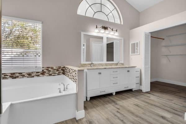 2511-tryon-place-windermere-fl-34786-13-scaled-600x400-1 2511-tryon-place-windermere-fl-34786-13-scaled-600x400-1