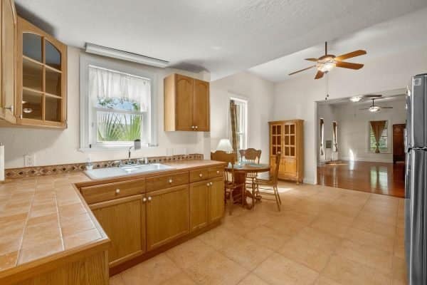 329-south-woodland-street-winter-garden-fl-34787-29-scaled-600x400-1