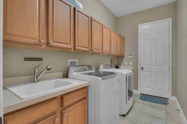 4615-claire-rose-court-mount-dora-fl-32757-16-scaled-600x400-1