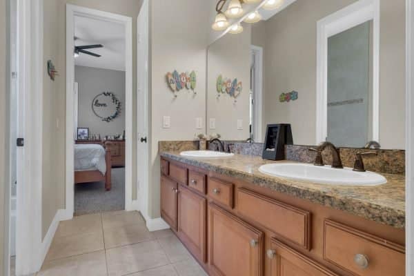 4615-claire-rose-court-mount-dora-fl-32757-27-scaled-600x400-1