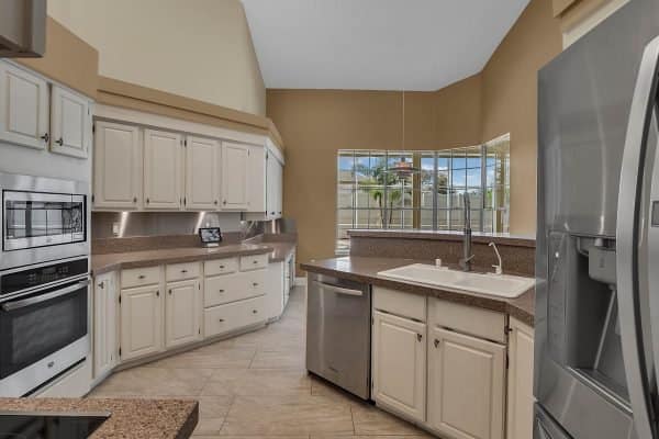 4718-wingrove-boulevard-orlando-fl-32819-42-scaled-600x400-1
