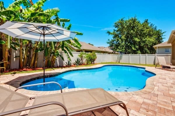 11717-sheltering-pine-drive-orlando-fl-32836-52-scaled-600x400-1