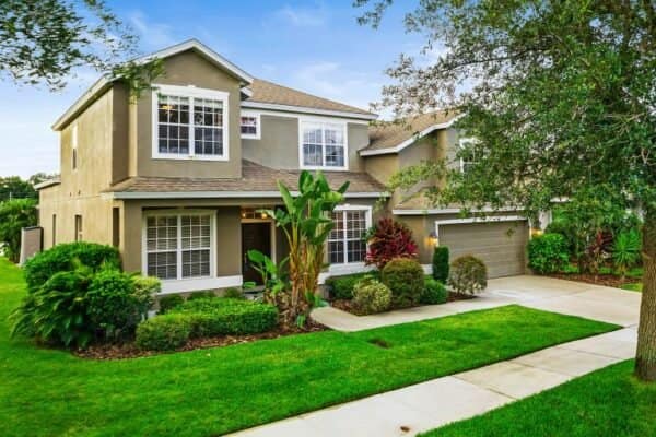 15115-spinnaker-cove-lane-winter-garden-fl-34787-01-768x512-1-600x400