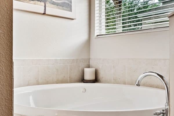 15115-spinnaker-cove-lane-winter-garden-fl-34787-23-scaled-600x400-1