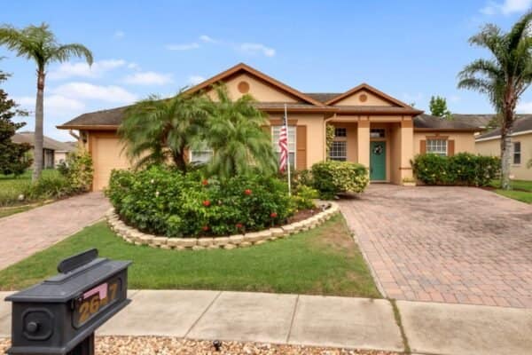 2647-palastro-way-ocoee-fl-34761-01-1024x768-1-600x400