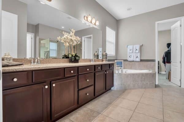 7578-green-mountain-way-winter-garden-fl-34787-24-scaled-600x400-1