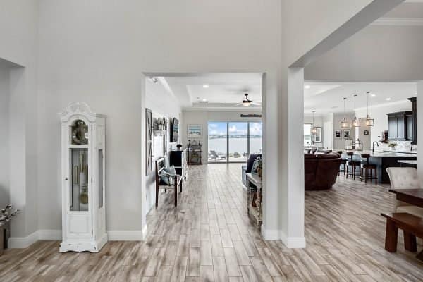 7645-green-mountain-way-winter-garden-fl-34787-27-scaled-600x400-1