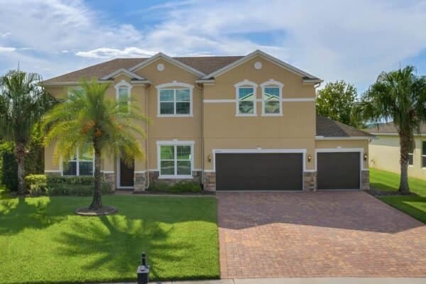 15134-heron-hideaway-circle-oakland-fl-34787-01-1024x682-1-600x400